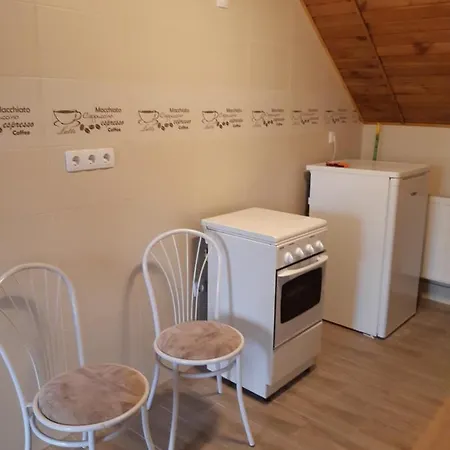 Toldi Apartman Pensionat