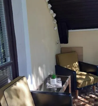 Toldi Apartman Gasthuis