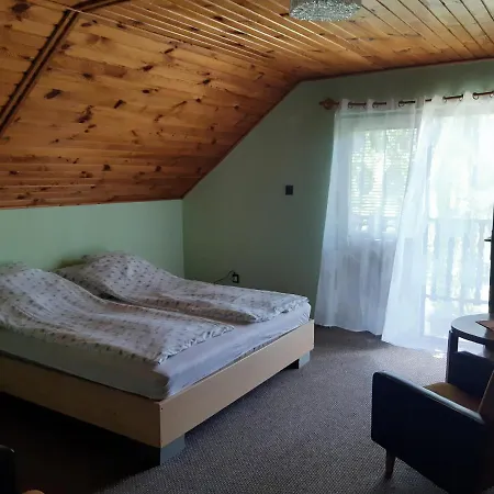 Pensionat Toldi Apartman 3*